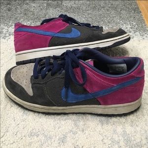 Nike Dunks Size 9